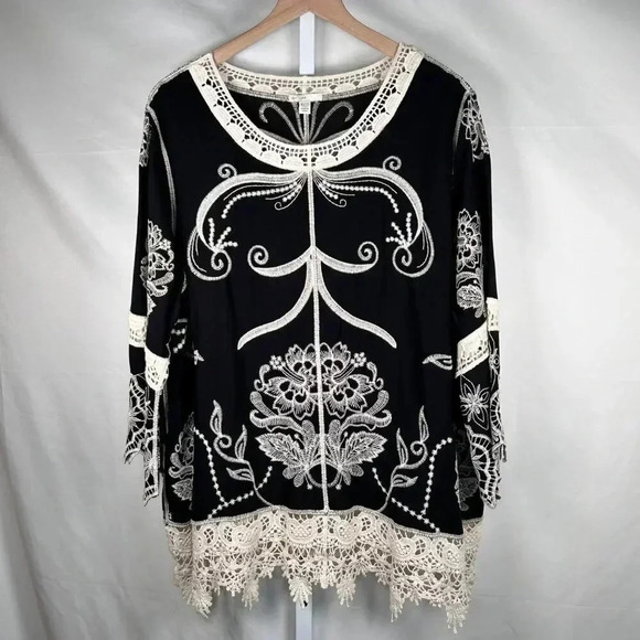 2/$30 C Est. 1946 Size 18/20 Embroidered Crochet Blouse Boho Flowy Coverup Swim - Picture 1 of 12